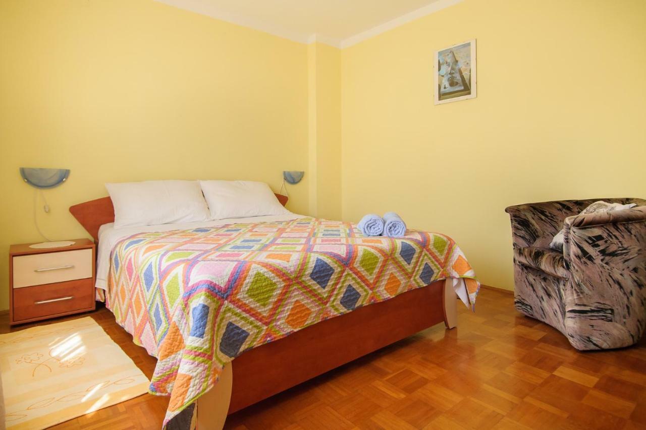 Apartments Nives Poreč Eksteriør billede