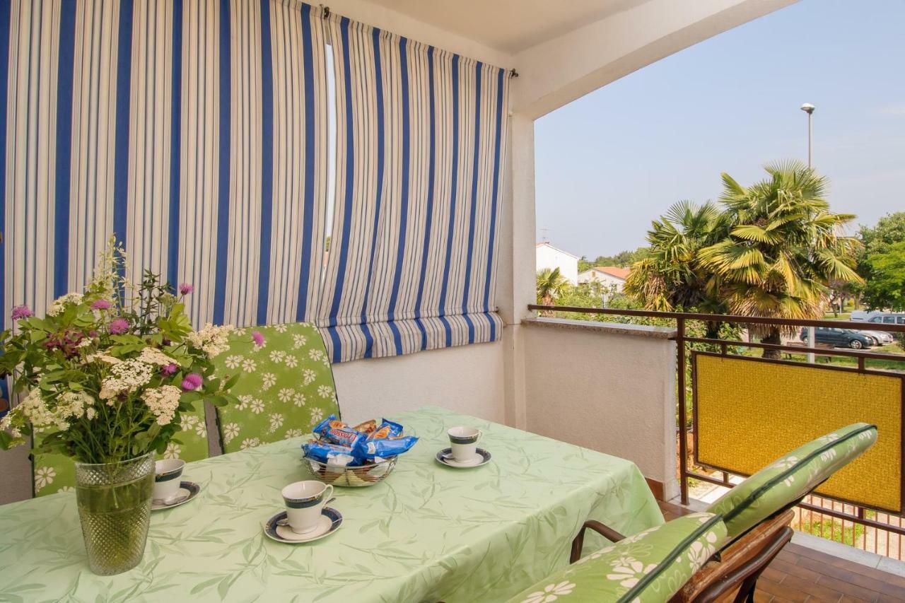 Apartments Nives Poreč Eksteriør billede